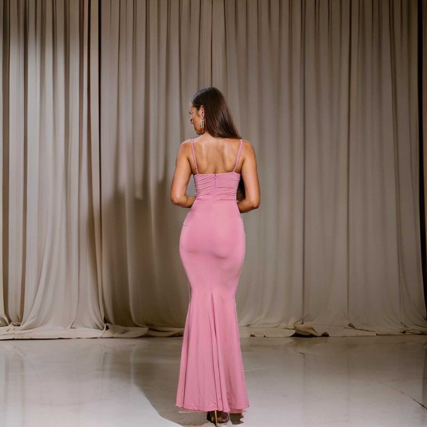 Irena - Elegancka Plisowana Sukienka Bodycon na Wieczór
