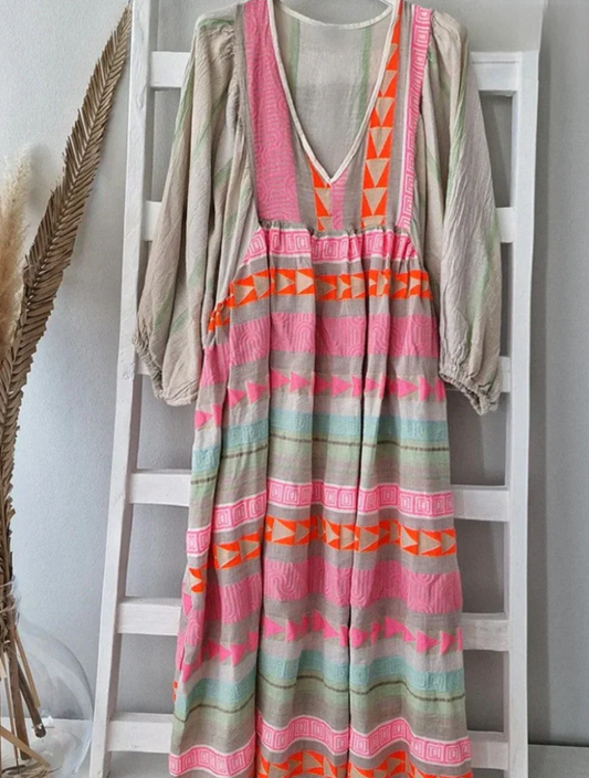 Luisa - Długą suknię maxi w wielokolorowy wzór geometryczny